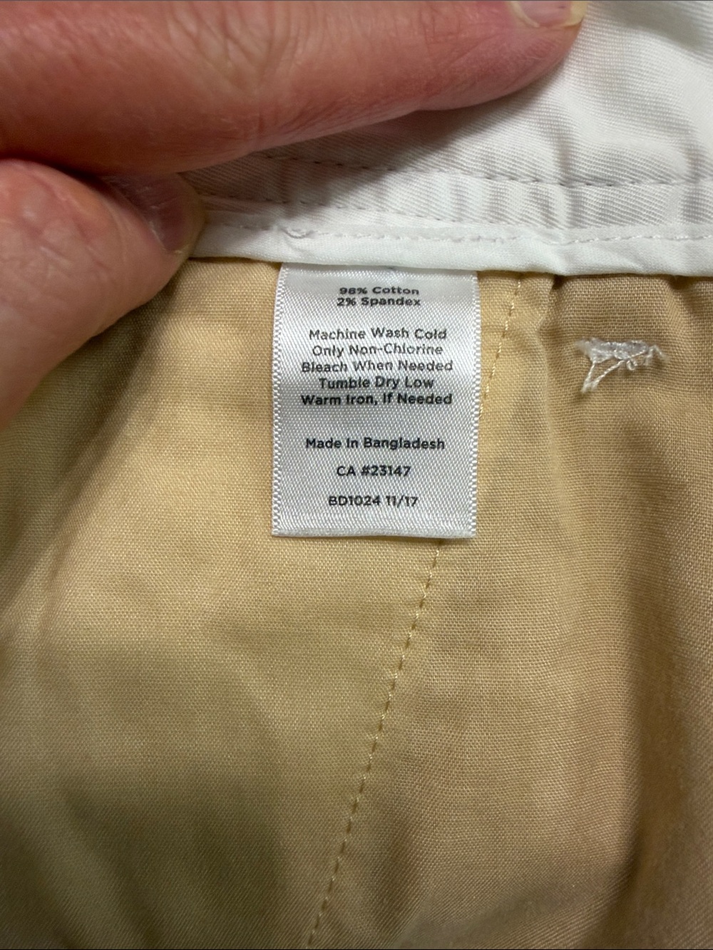 Talbots White Cotton Girlfriend Chino Shorts with 7” inseam Never worn - Picture 10 of 11